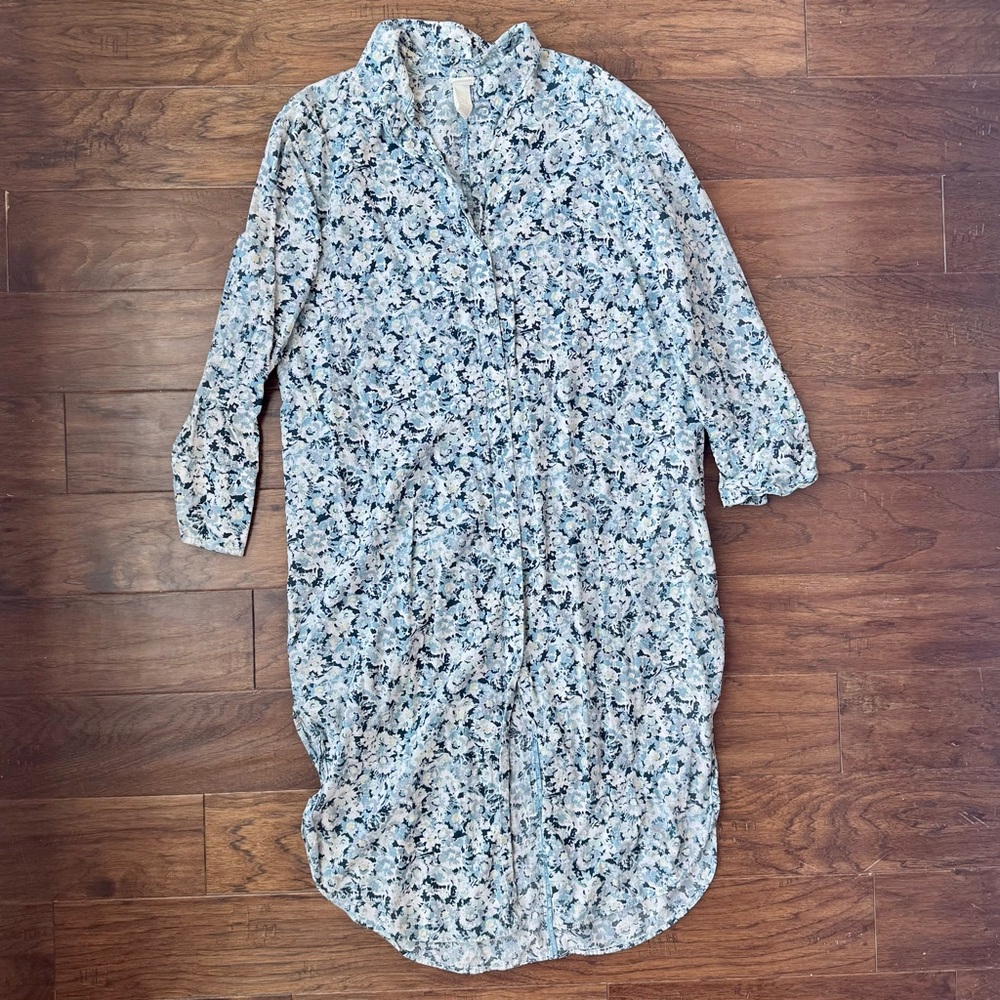 H&M Blue Floral Midi Shirt Dress
Size M